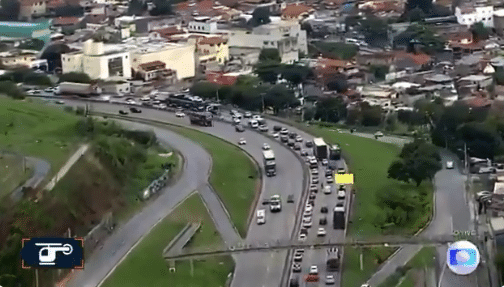 A imagem atual não possui texto alternativo. O nome do arquivo é: aviao-6