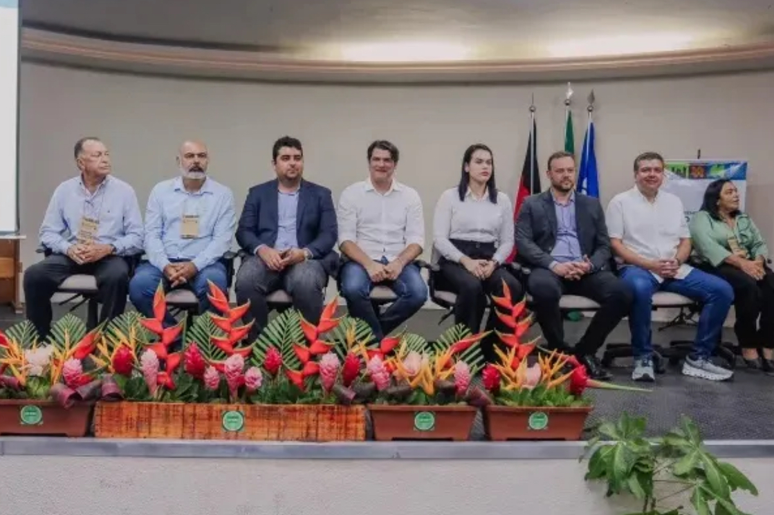 A imagem atual não possui texto alternativo. O nome do arquivo é: img_1406