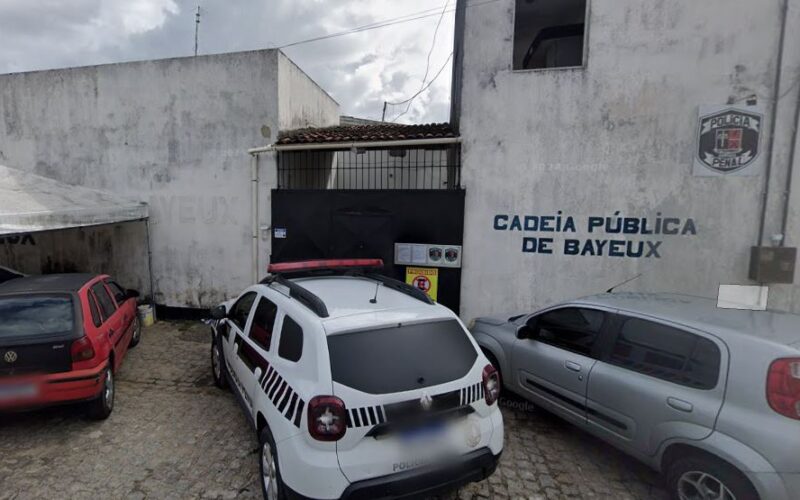 A imagem atual não possui texto alternativo. O nome do arquivo é: cadeia-publica-de-bayeux-800x500