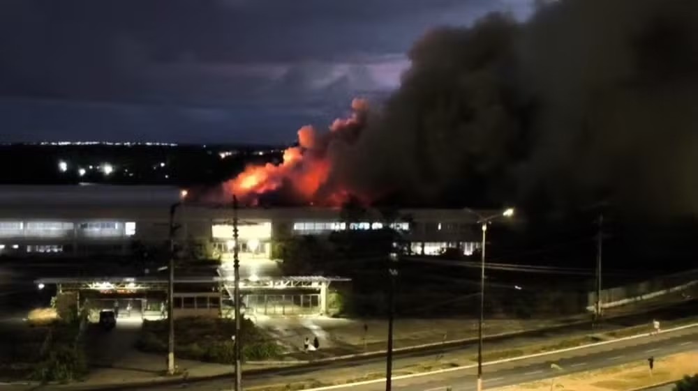 A imagem atual não possui texto alternativo. O nome do arquivo é: incendio-9