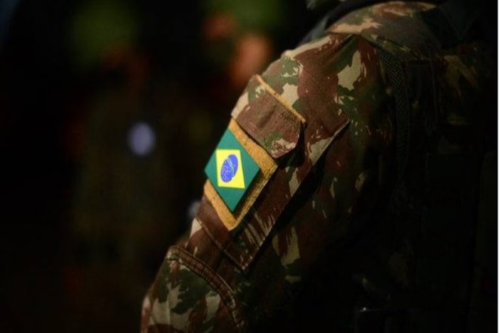 A imagem atual não possui texto alternativo. O nome do arquivo é: militar-soldado