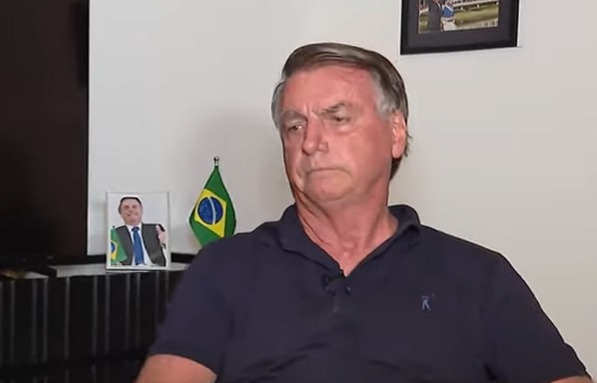 A imagem atual não possui texto alternativo. O nome do arquivo é: bolsonaro-36