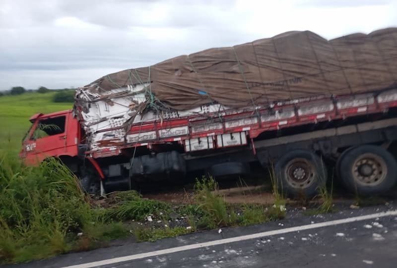 A imagem atual não possui texto alternativo. O nome do arquivo é: 6b1769f4ab9c60a06058204cbfe5b259-e1742212938288