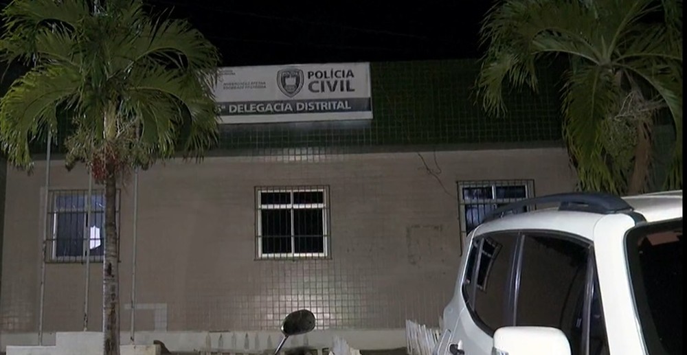 A imagem atual não possui texto alternativo. O nome do arquivo é: distrital