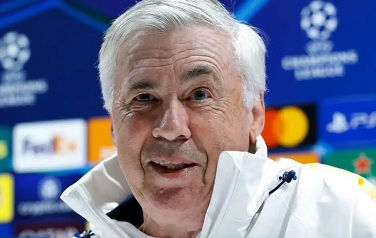 A imagem atual não possui texto alternativo. O nome do arquivo é: carlo-ancelotti