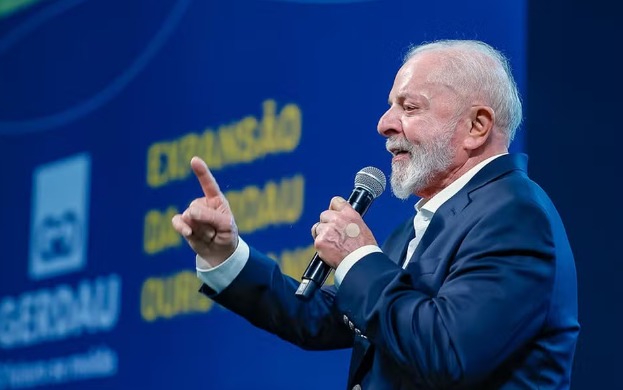 A imagem atual não possui texto alternativo. O nome do arquivo é: lula-45