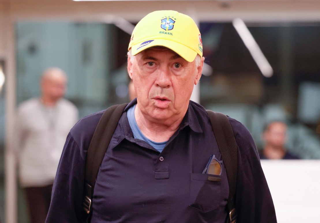 A imagem atual não possui texto alternativo. O nome do arquivo é: carlo-ancelotti-2