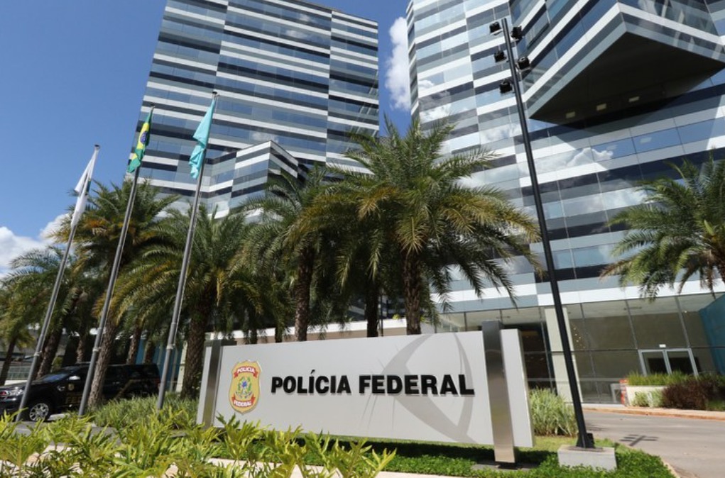 A imagem atual não possui texto alternativo. O nome do arquivo é: pf-25