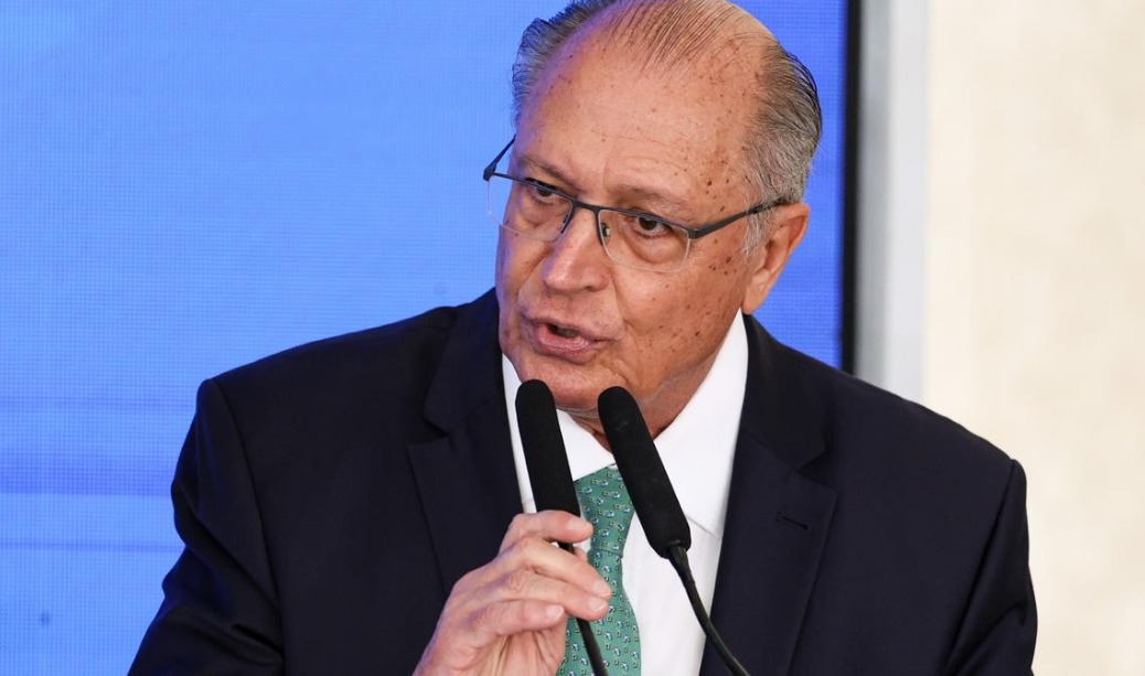 A imagem atual não possui texto alternativo. O nome do arquivo é: alckmin