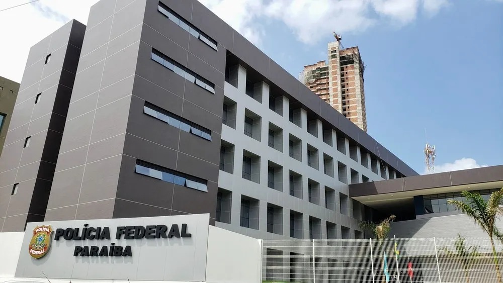 A imagem atual não possui texto alternativo. O nome do arquivo é: pf-28