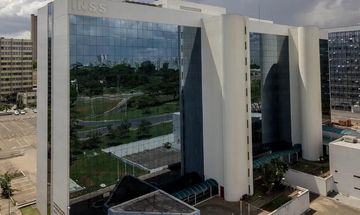 A imagem atual não possui texto alternativo. O nome do arquivo é: inss-8