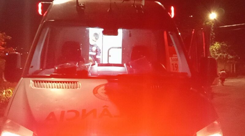 A imagem atual não possui texto alternativo. O nome do arquivo é: 1d99d2e8-ambulancia-noite-800x445