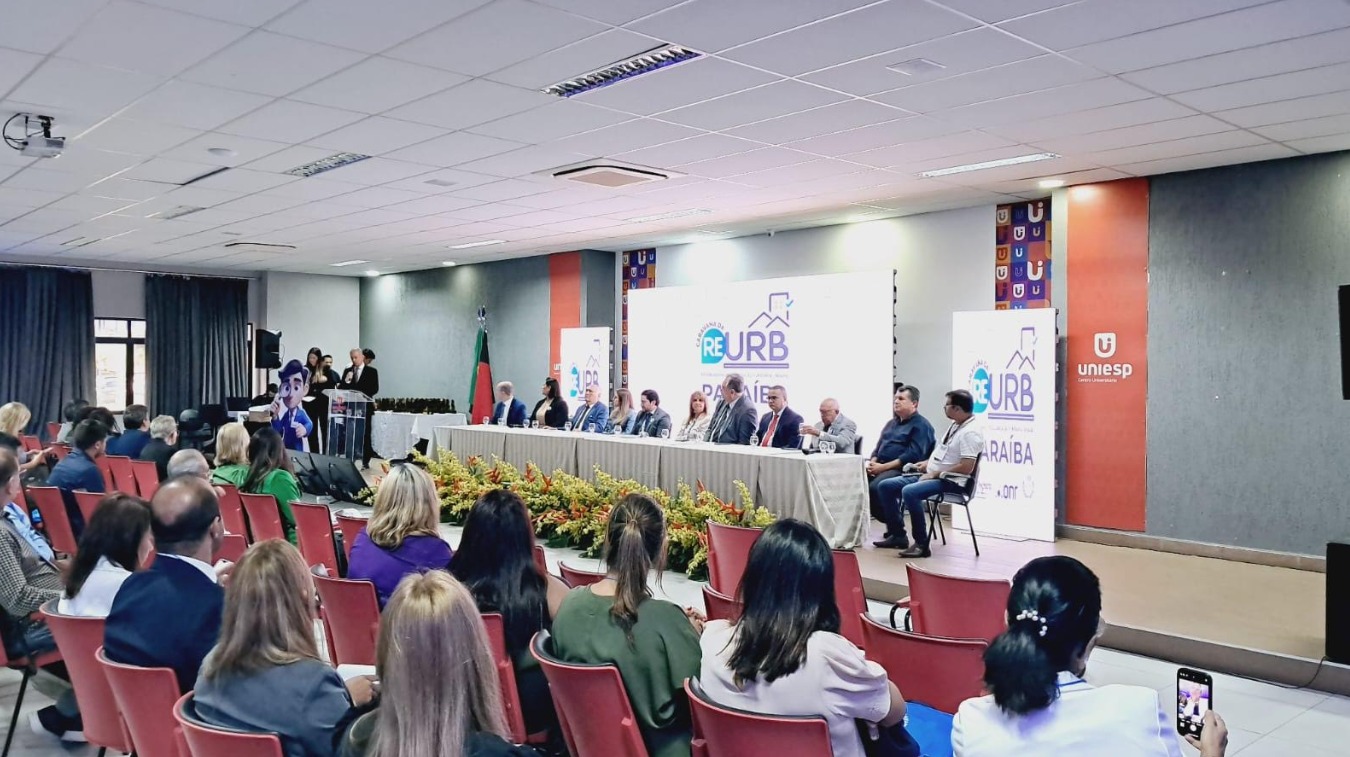 Fred Coutinho anuncia ações para fortalecer integração entre Judiciário, cartórios e prefeituras