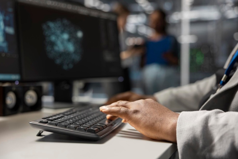 The current image has no alternative text. The file name is: whatsapp-image-2026-01-08-at-09-58-18